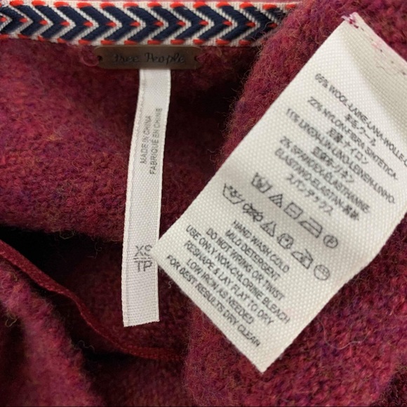 FREE PEOPLE fringe wool off shoulder sweater - Picture 4 of 4